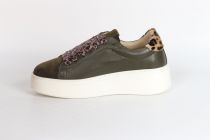 Baskets Femme STEP WAVE Suede Kaki
