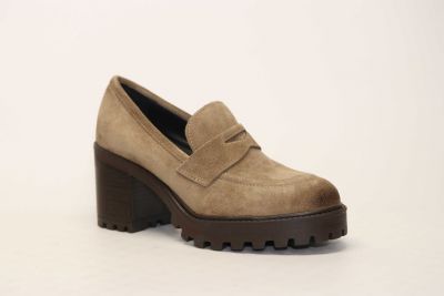 SP08-Clo�-Cam Taupe